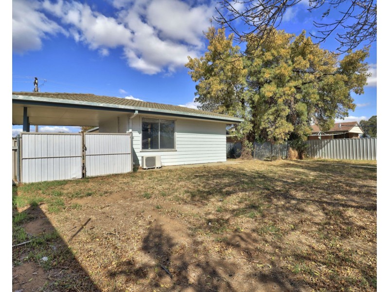 91 Decimus Street, Deniliquin NSW 2710