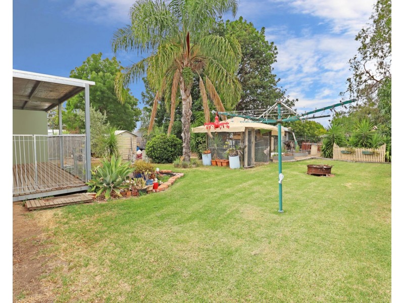 492 Maher Street, Deniliquin NSW 2710