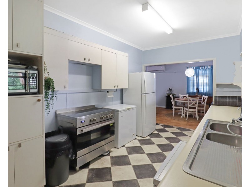 492 Maher Street, Deniliquin NSW 2710