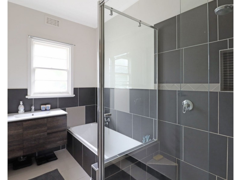 492 Maher Street, Deniliquin NSW 2710