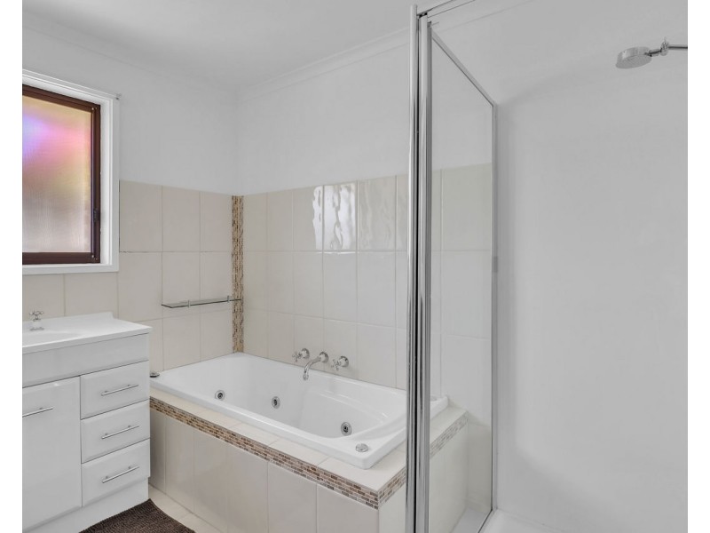 321 Jameson Street, Deniliquin NSW 2710