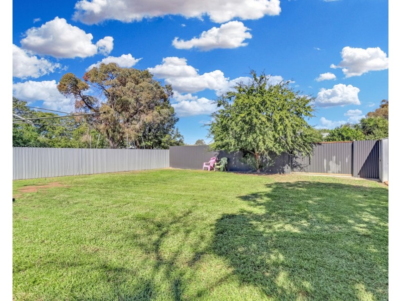 298 Henry Street, Deniliquin NSW 2710