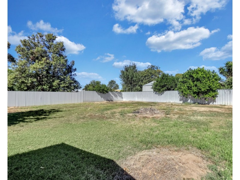 298 Henry Street, Deniliquin NSW 2710