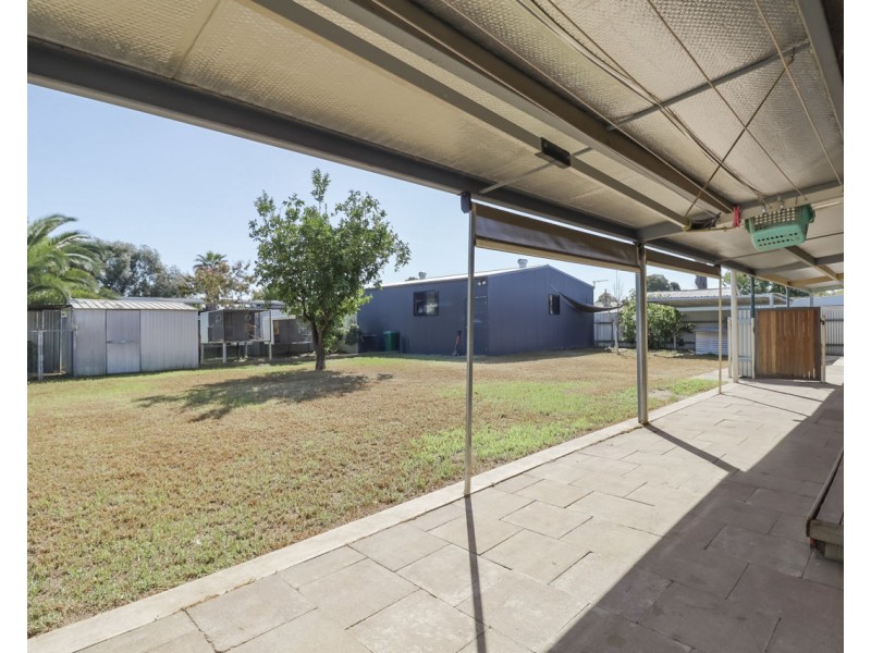 129 Wellington Street, Deniliquin NSW 2710