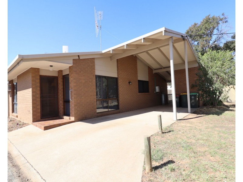 5/38 Mathoura St, Mathoura NSW 2710