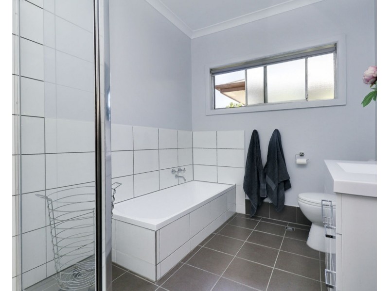 514 Poictiers Street, Deniliquin NSW 2710