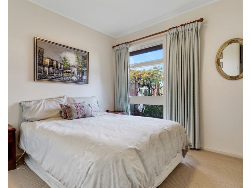 300 Noyes Street, Deniliquin NSW 2710