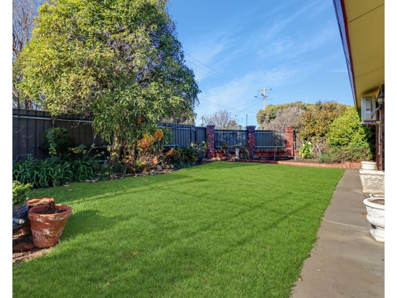 300 Noyes Street, Deniliquin NSW 2710