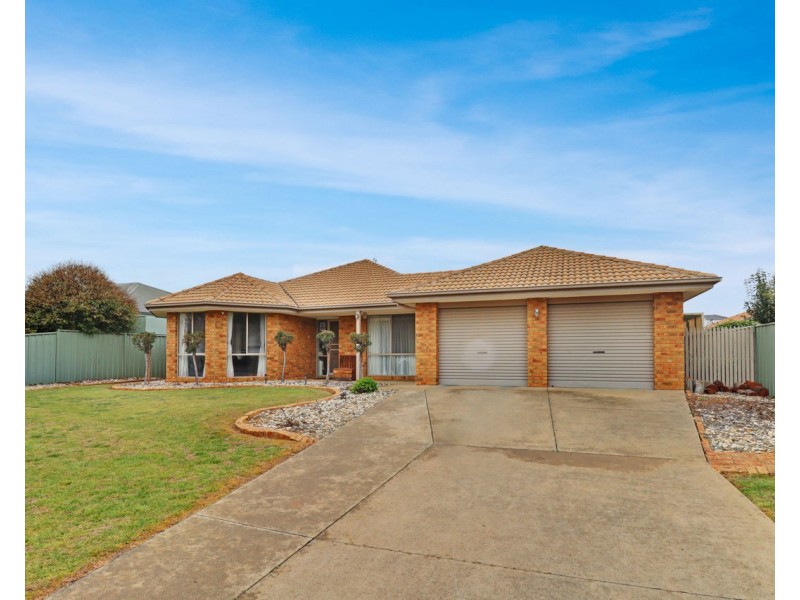 216 Waring Street, Deniliquin NSW 2710