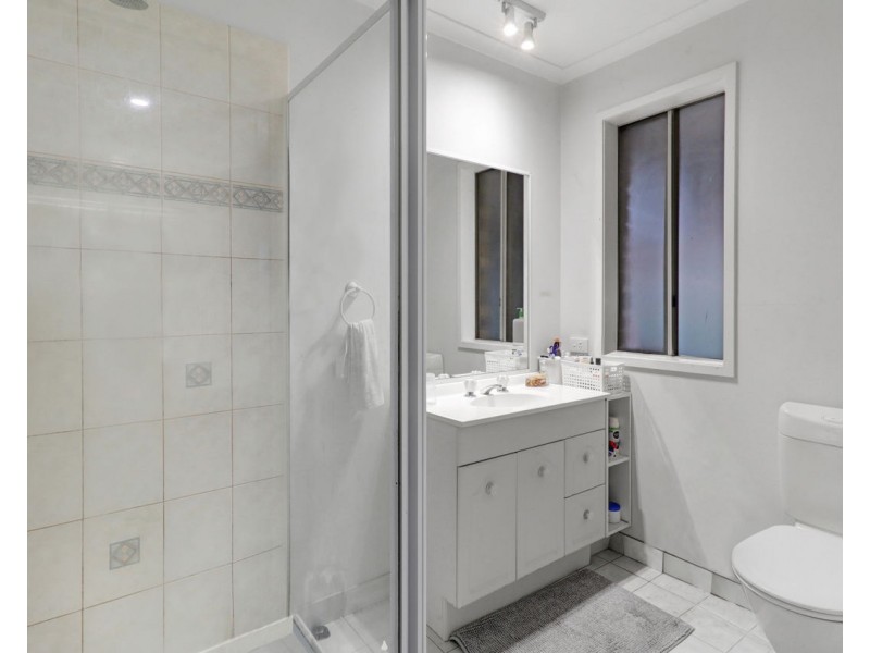 216 Waring Street, Deniliquin NSW 2710