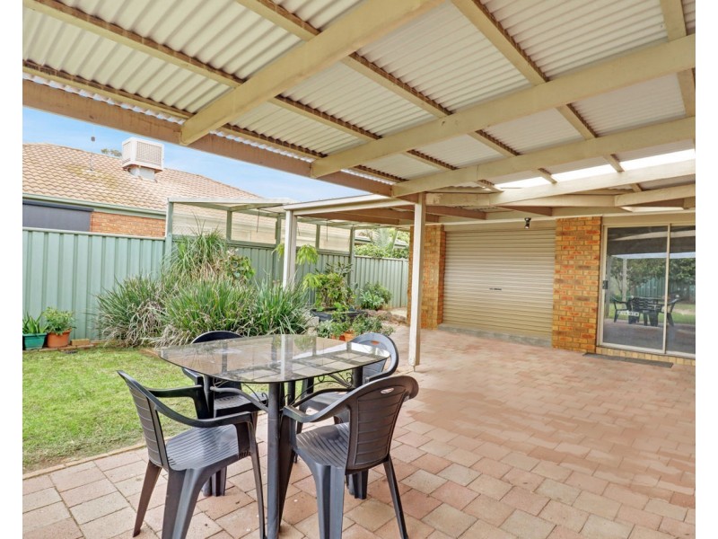 216 Waring Street, Deniliquin NSW 2710