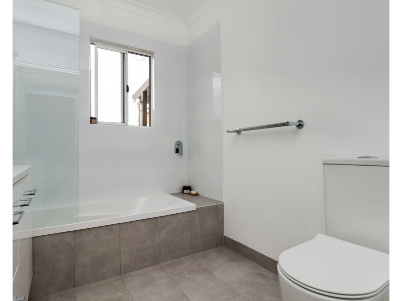 482 Cressy Street, Deniliquin NSW 2710