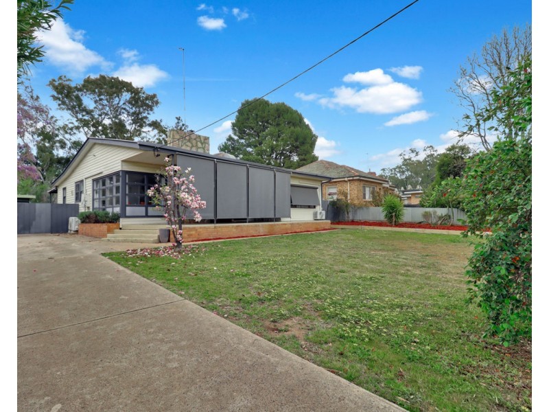 372 Victoria Street, Deniliquin NSW 2710