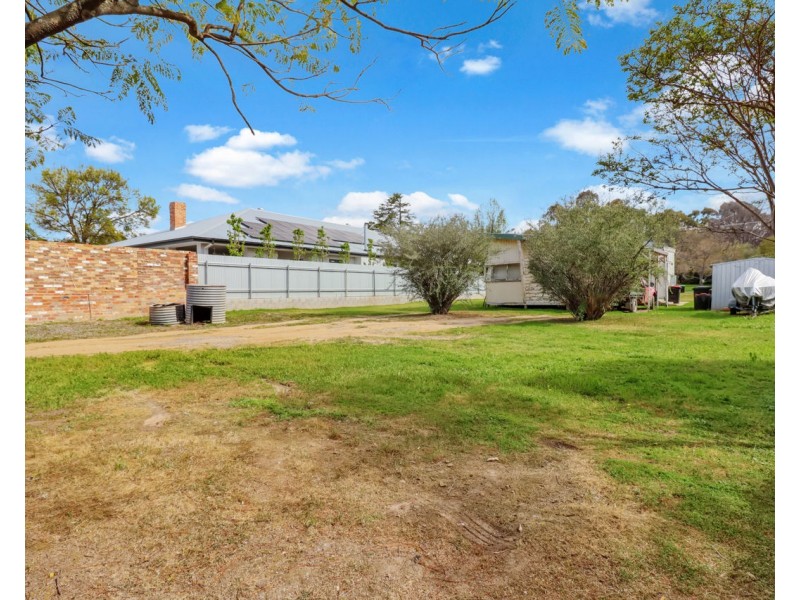 257 River Street, Deniliquin NSW 2710