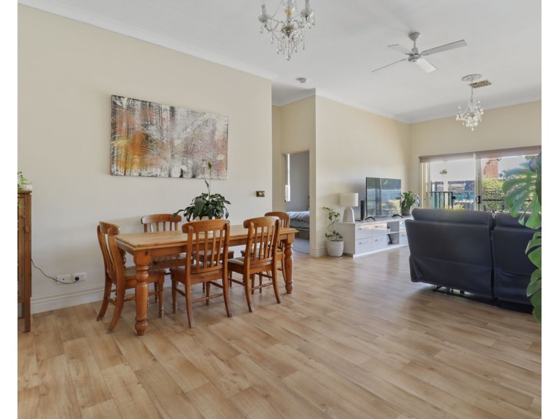 97 Edwardes Street, Deniliquin NSW 2710