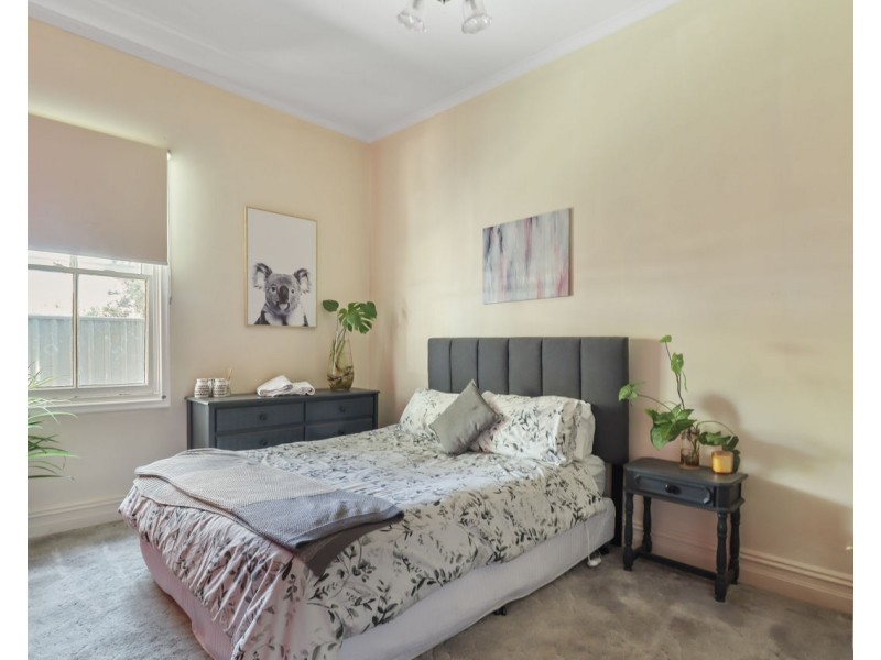 97 Edwardes Street, Deniliquin NSW 2710