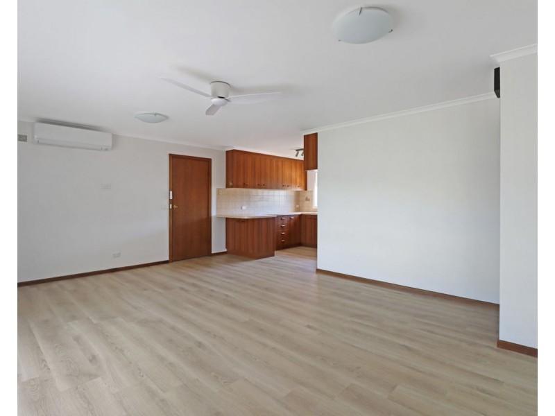 2/317 Sloane Street, Deniliquin NSW 2710