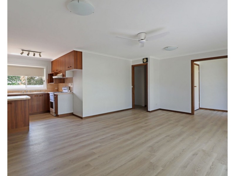 2/317 Sloane Street, Deniliquin NSW 2710