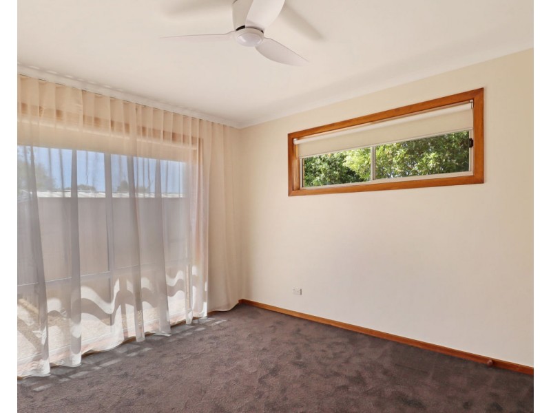 2/317 Sloane Street, Deniliquin NSW 2710