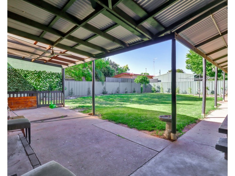 127 Russell Street, Deniliquin NSW 2710