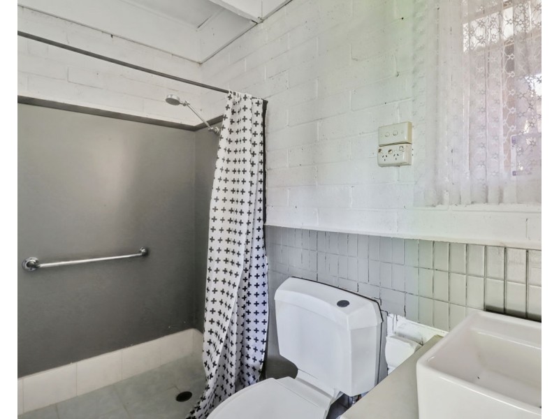 127 Russell Street, Deniliquin NSW 2710