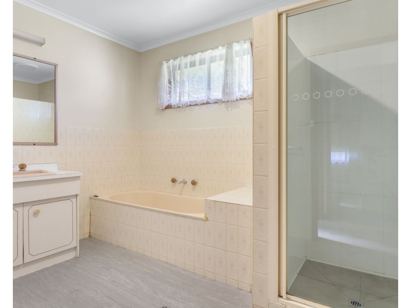 401 Campbell Cres, Deniliquin NSW 2710