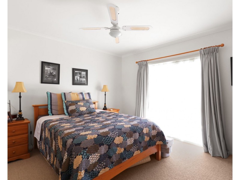 4/461 Charlotte Street, Deniliquin NSW 2710