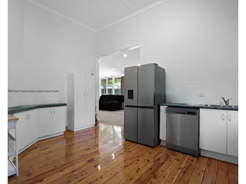 105 Edwardes Street, Deniliquin NSW 2710