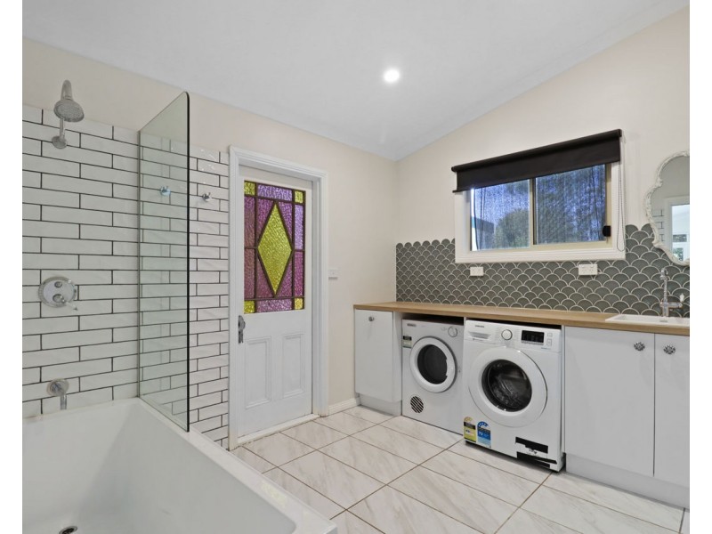 105 Edwardes Street, Deniliquin NSW 2710