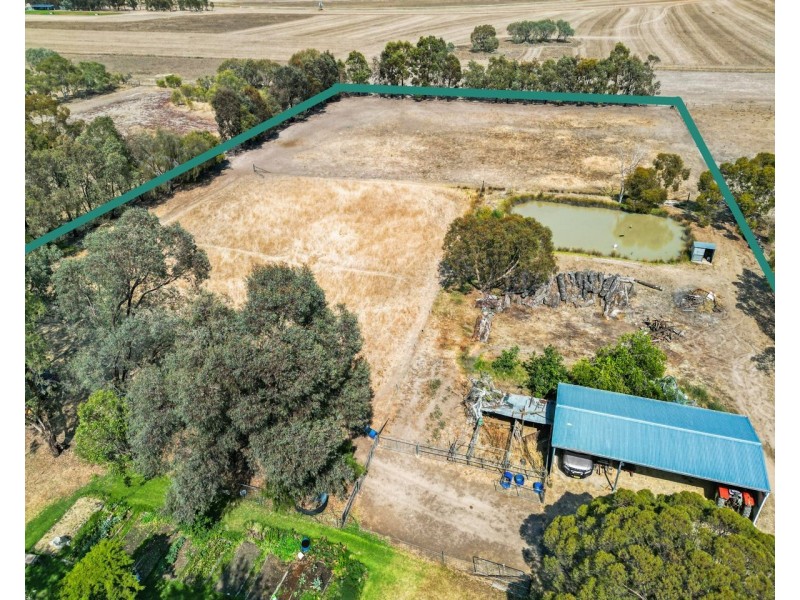 31 McCrabb Road, Deniliquin NSW 2710