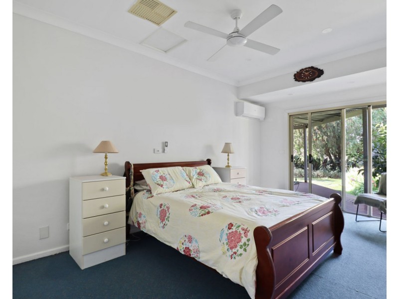 31 McCrabb Road, Deniliquin NSW 2710