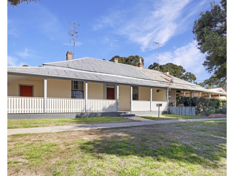 324 Conroy Street, Deniliquin NSW 2710
