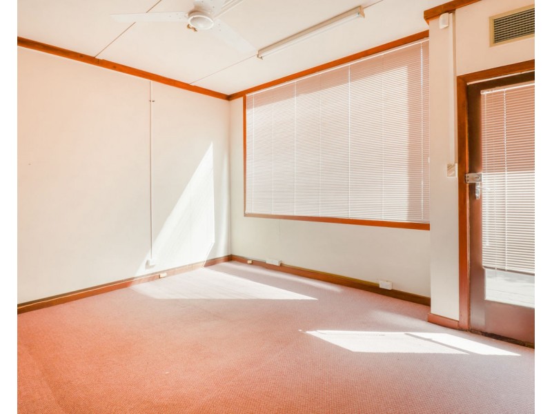 133 End Street, Deniliquin NSW 2710