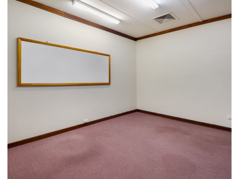 133 End Street, Deniliquin NSW 2710