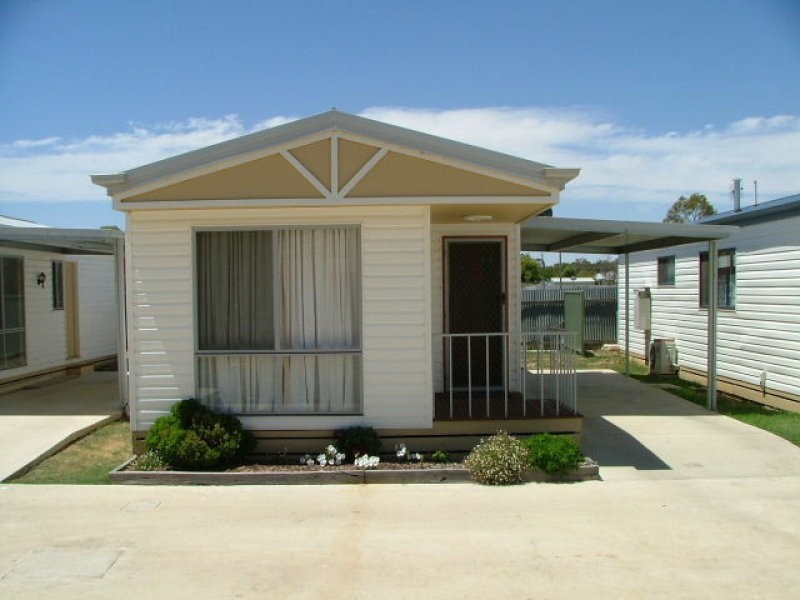 73-75 Butler Street, Deniliquin NSW 2710