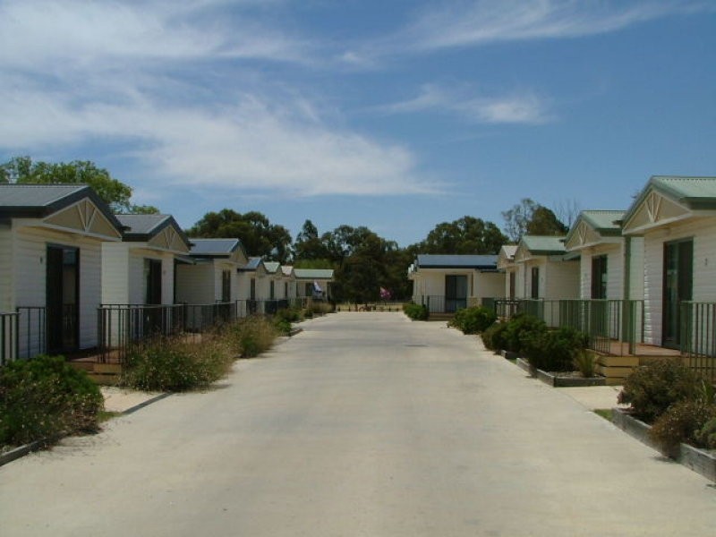 73-75 Butler Street, Deniliquin NSW 2710