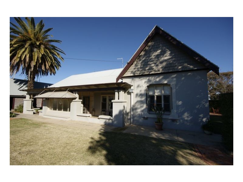 418 Cressy Street, Deniliquin NSW 2710