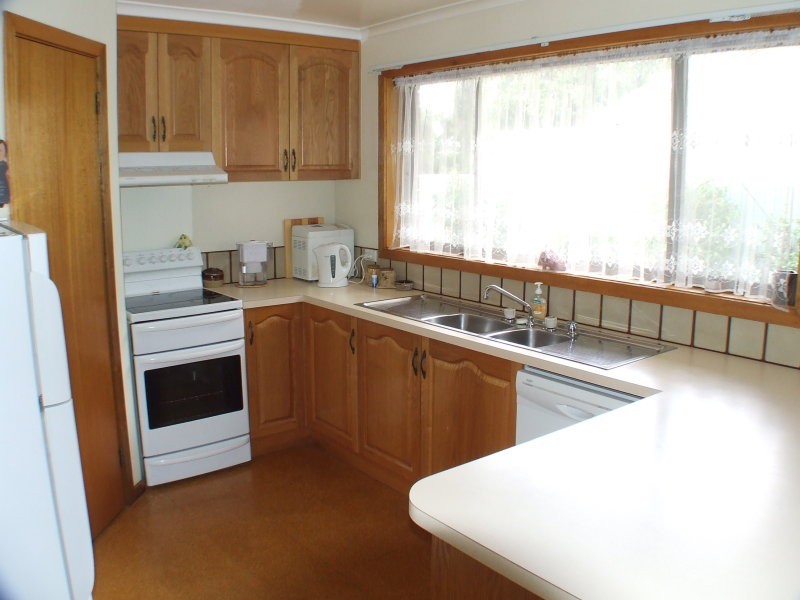 242 Victoria Street, Deniliquin NSW 2710