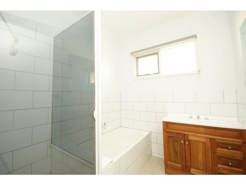 78 Russell Street, Deniliquin NSW 2710