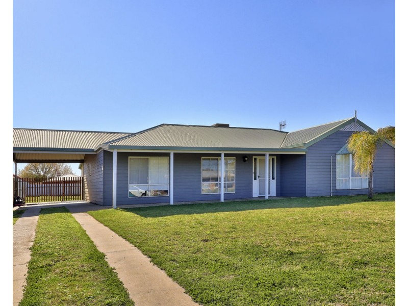 5 Chandler Court, Deniliquin NSW 2710