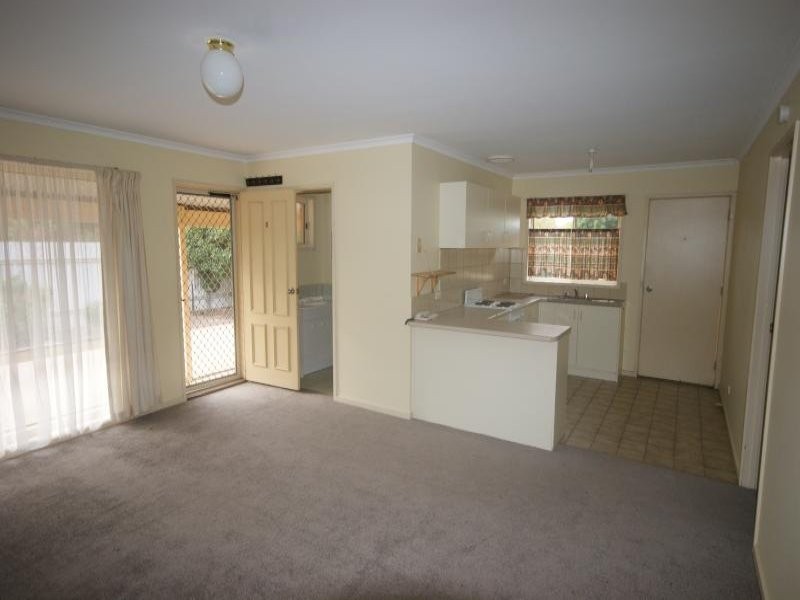 5/327 Finley Road, Deniliquin NSW 2710