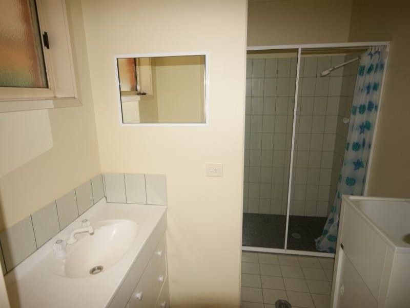 5/327 Finley Road, Deniliquin NSW 2710