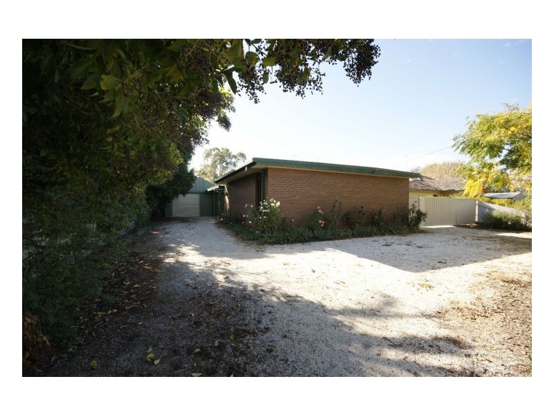 255 Harfleur Street, Deniliquin NSW 2710