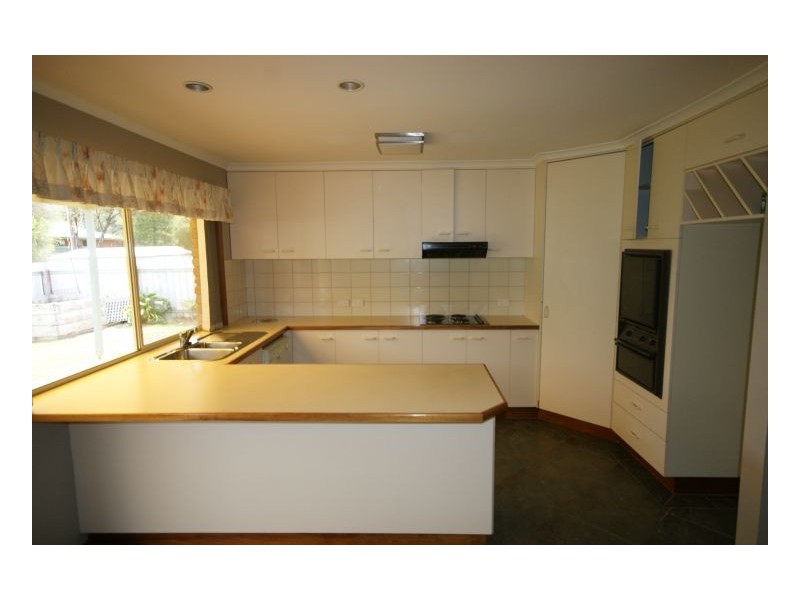 2 Lucas Court, Deniliquin NSW 2710