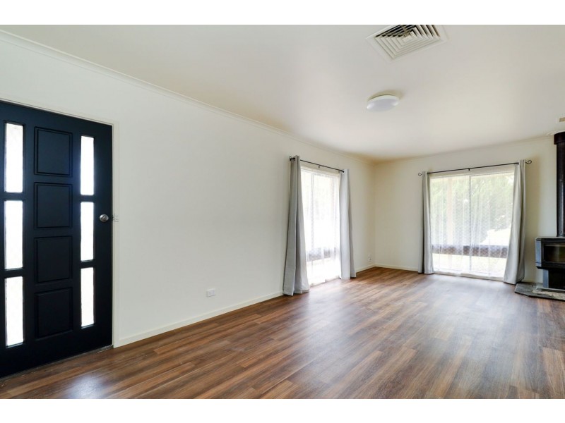 10 Renwick Court, Deniliquin NSW 2710