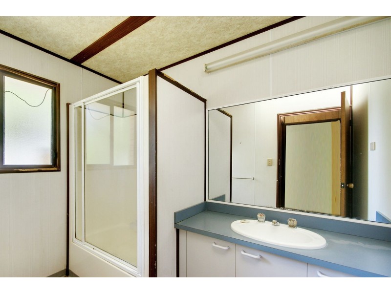 2/279 Victoria Street, Deniliquin NSW 2710