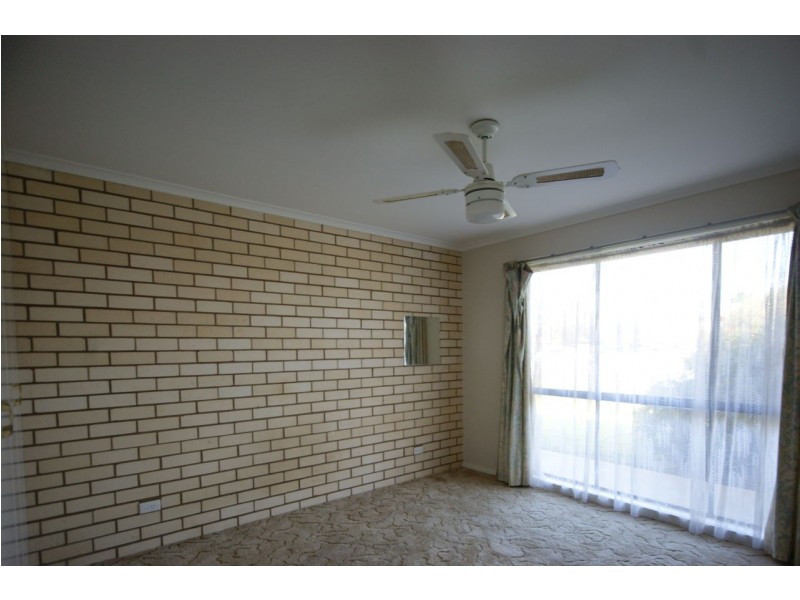 1/83 Macauley Street, Deniliquin NSW 2710