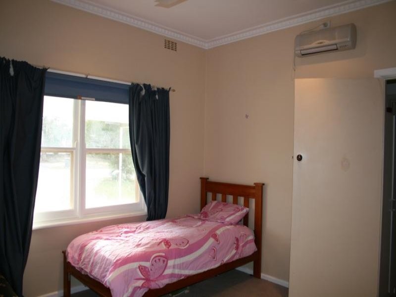 280 Victoria Street, Deniliquin NSW 2710