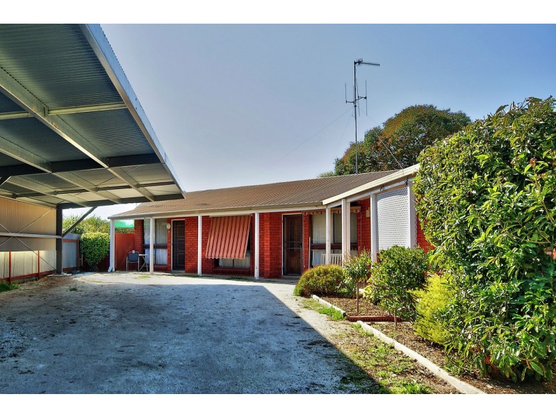 2/425 Harfleur Street, Deniliquin NSW 2710