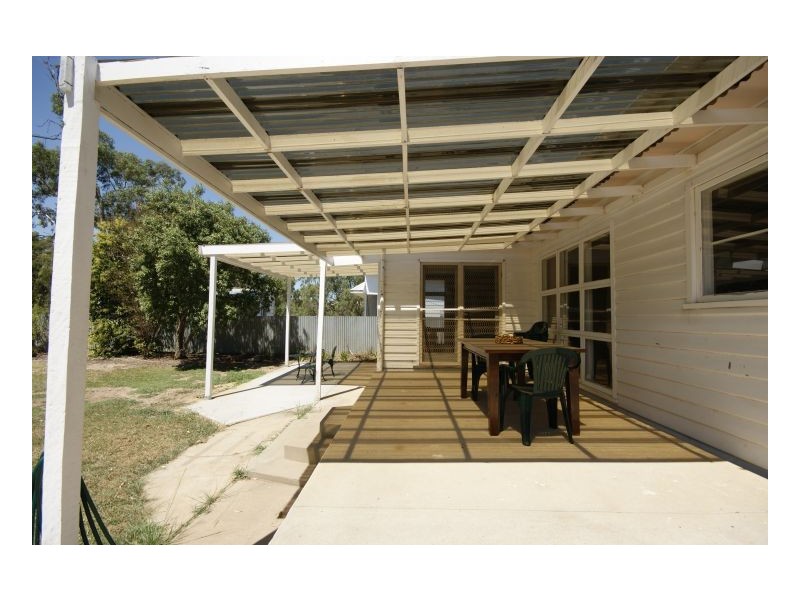 511 St Michael Street, Deniliquin NSW 2710